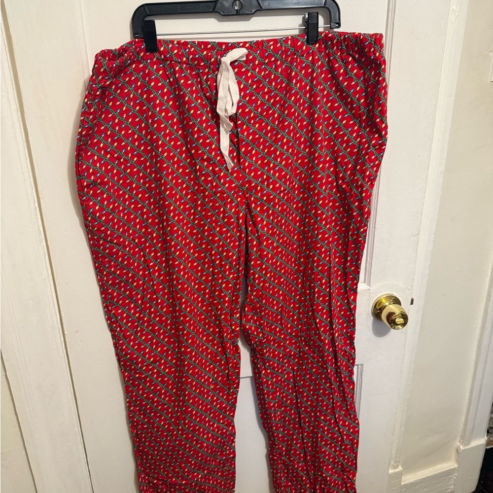 Red Christmas lights Patterned Pajama Pants vineyard vines brand